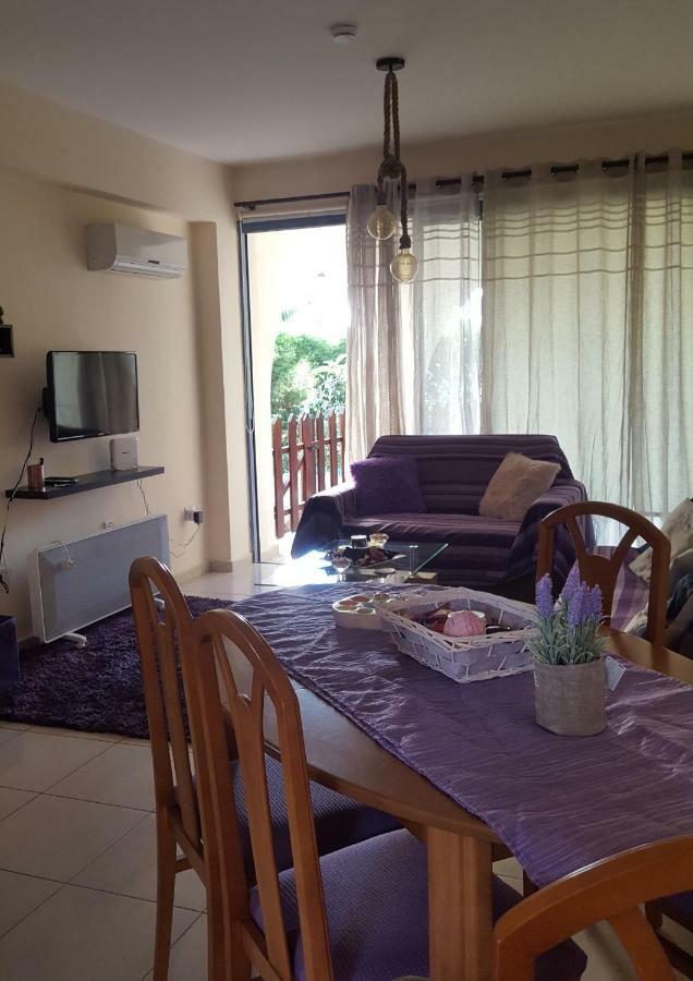 Abitare Cosy Apartment Paphos ภายนอก รูปภาพ